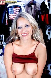 Ну что, тебе понравилась моя грудь?