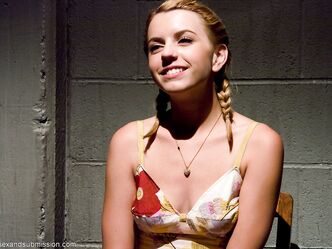 В жизни надо все попробовать, и садо мазо тоже