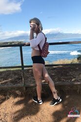 И вообще я красавица, а не жалкая блядь!